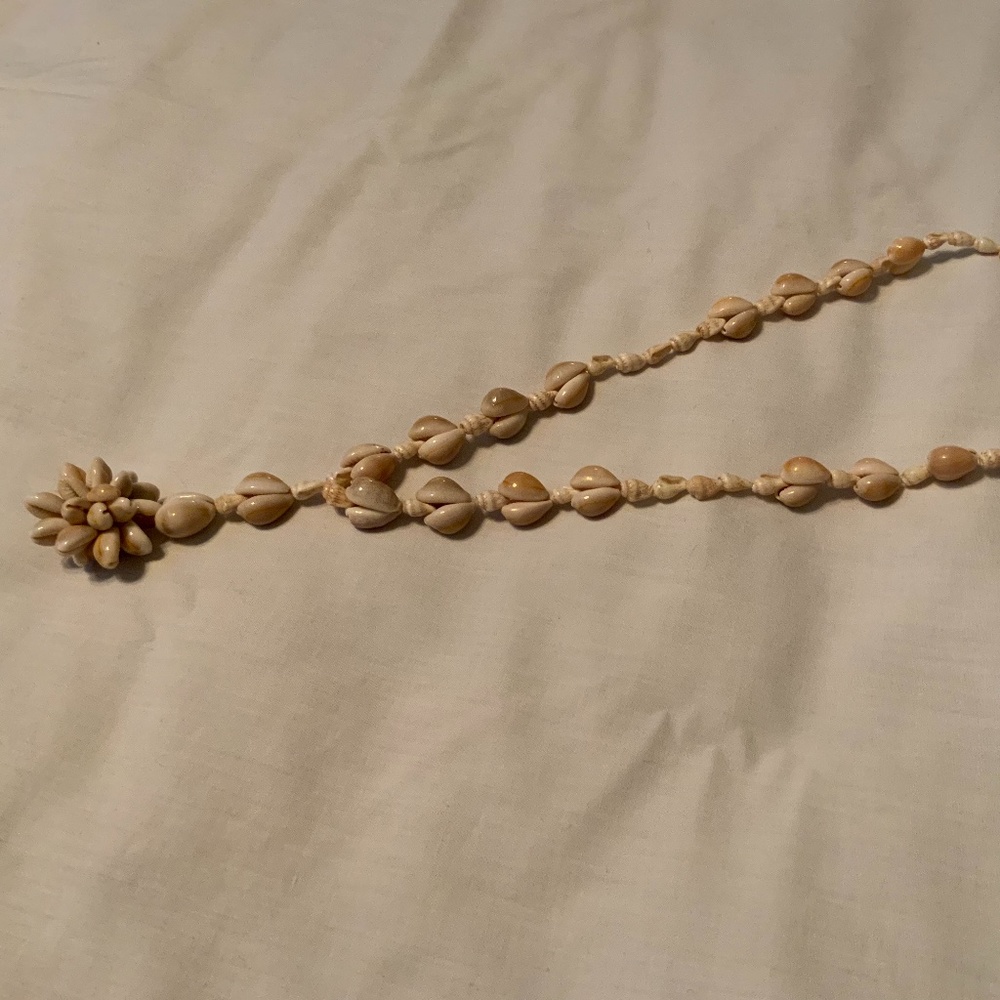 Lacquered Sea Shell Necklace